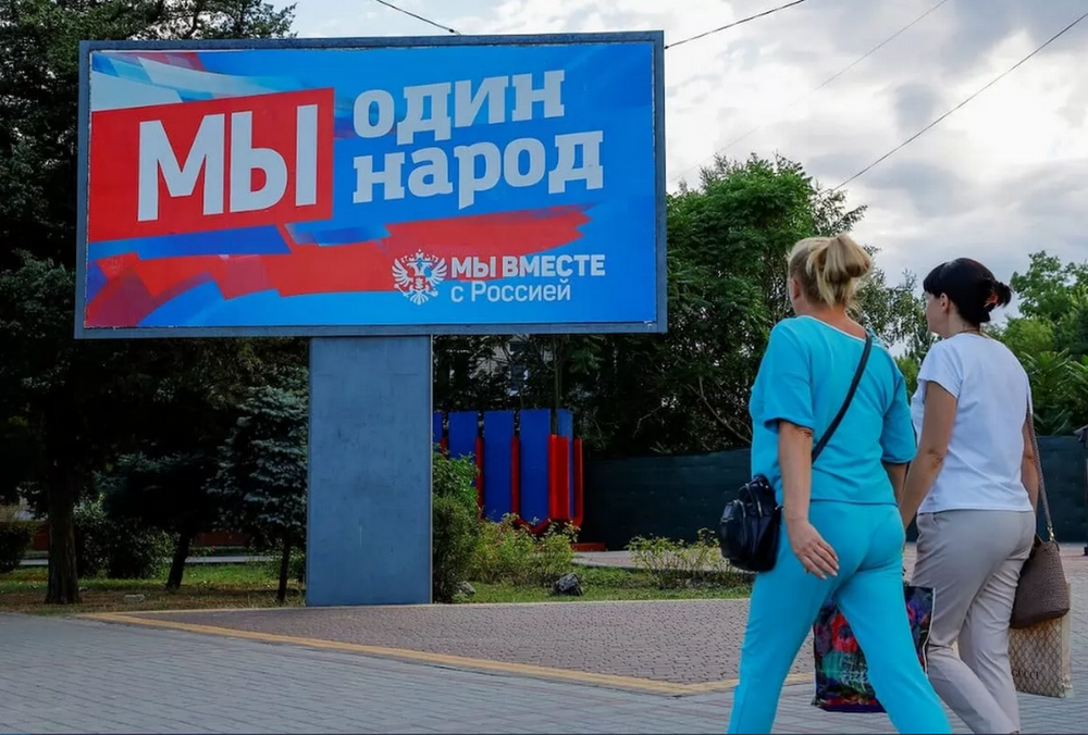 Десятки коллаборантов, которые помогали России при оккупации, сбежали в Европу