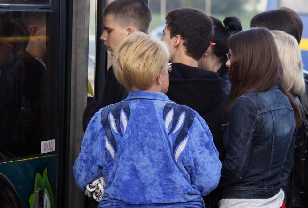 Красная зона в Херсоне вызывала транспортный коллапс 