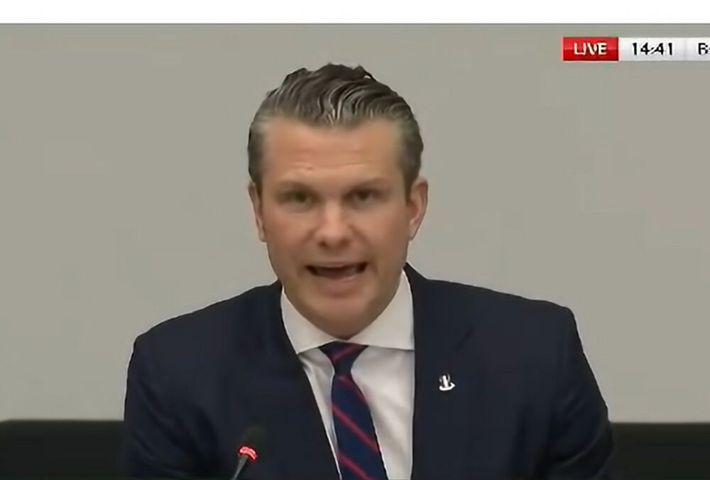 Україна може не розраховувати на повернення територій та НАТО: що сказав новий голова Пентагону на Рамштайні