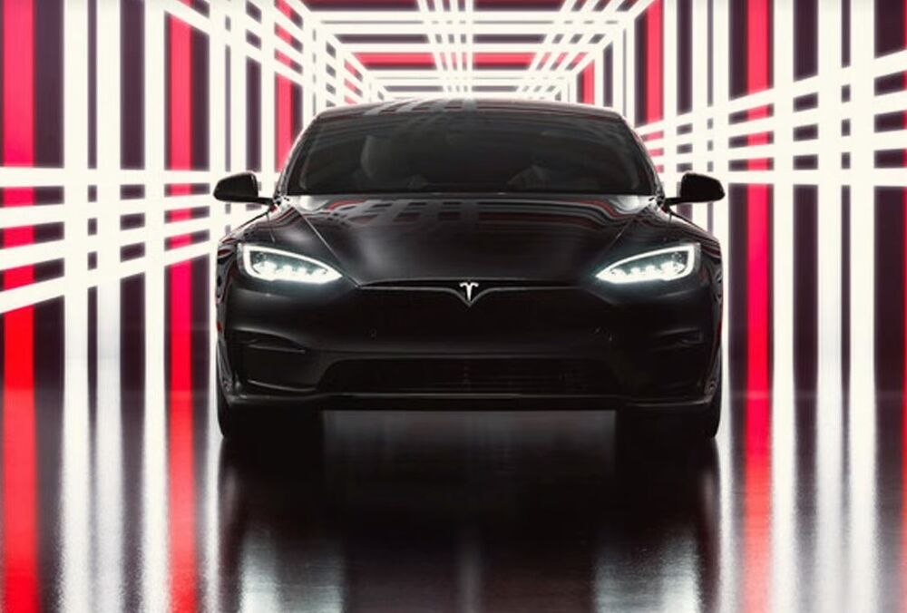 Ілон Маск представив новий флагман Tesla