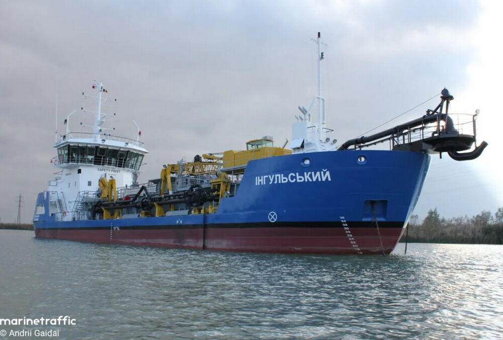 Під час планових робіт у гирлі Бистре на Дунаї підірвалося судно-земснаряд: загинули 3 члени екіпажу