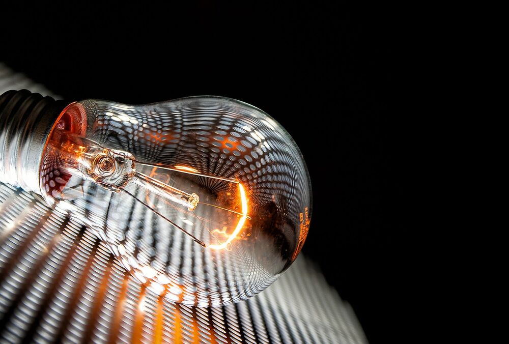 Одразу в 12 областях до 17 години діятиме лише одна черга відключень електроенергії