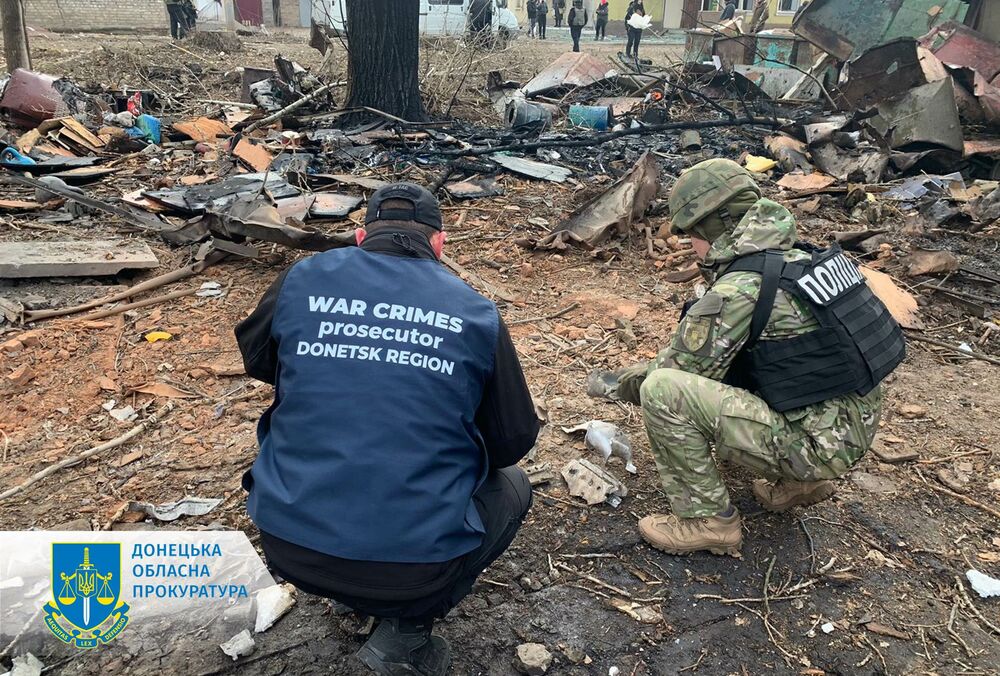 Число раненых при ударе по Константиновке возросло до 6 человек (фото) Число раненых при ударе по Константиновке возросло до 6 человек (фото)