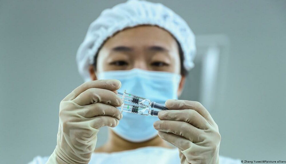 ”Лекхим” поставит первую партию вакцины CoronoVac в Украину сегодня