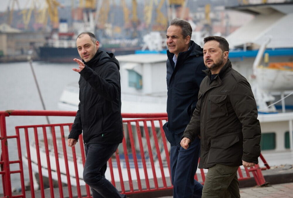 Зеленский об ударе по Одессе во время его визита с премьером Греции: ”Он был очень удивлен, а я нет”