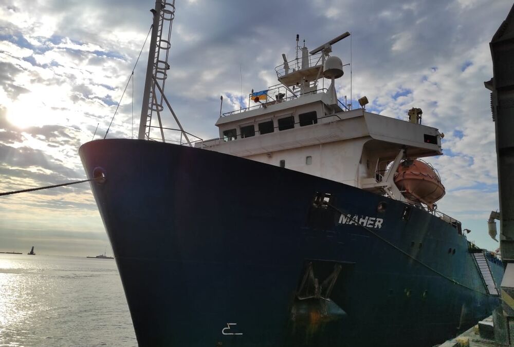 Украина сегодня отправит 11 судов с агропродукцией