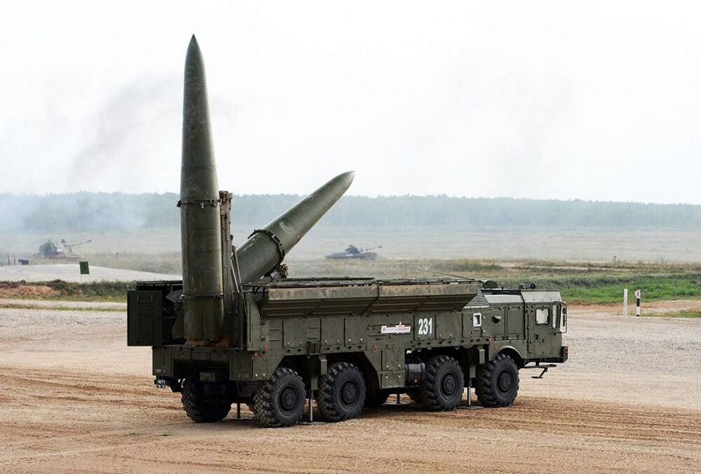 Оккупанты с утра атакуют Киев и область баллистическими ракетами: в Киеве звучали взрывы 