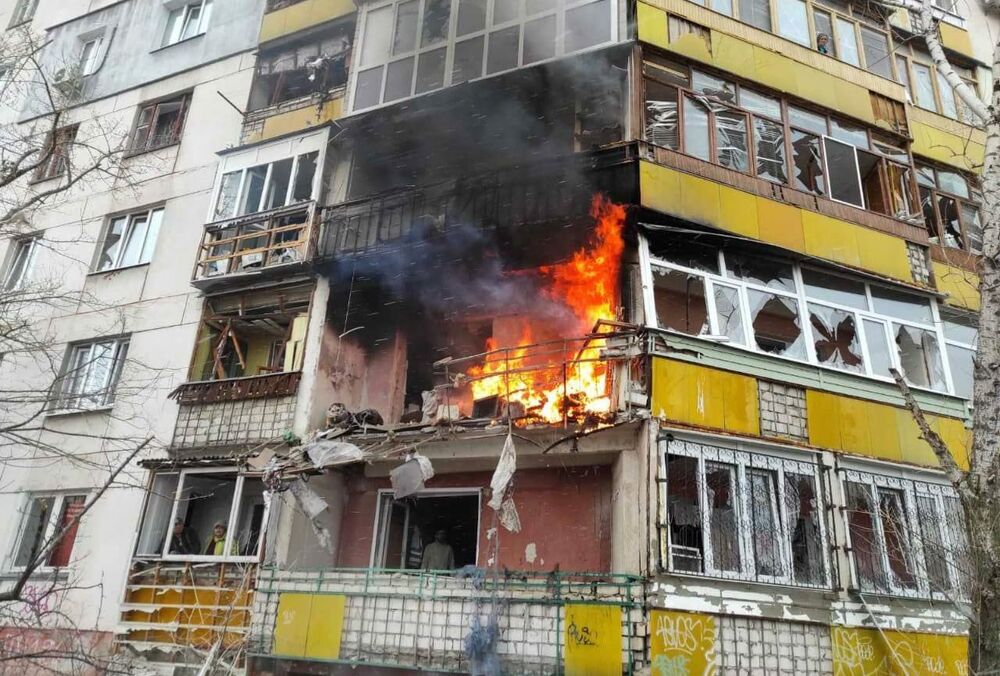 У Сєвєродонецьку почали падати пошкоджені багатоповерхівки