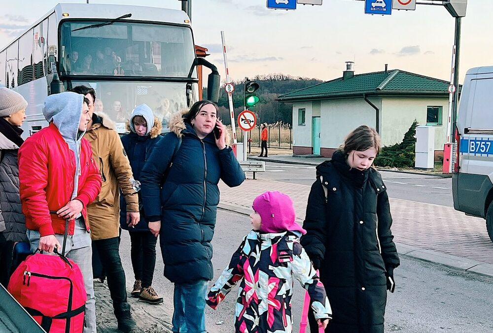 Міграційний відтік українців за кордон перевищив прогноз НБУ