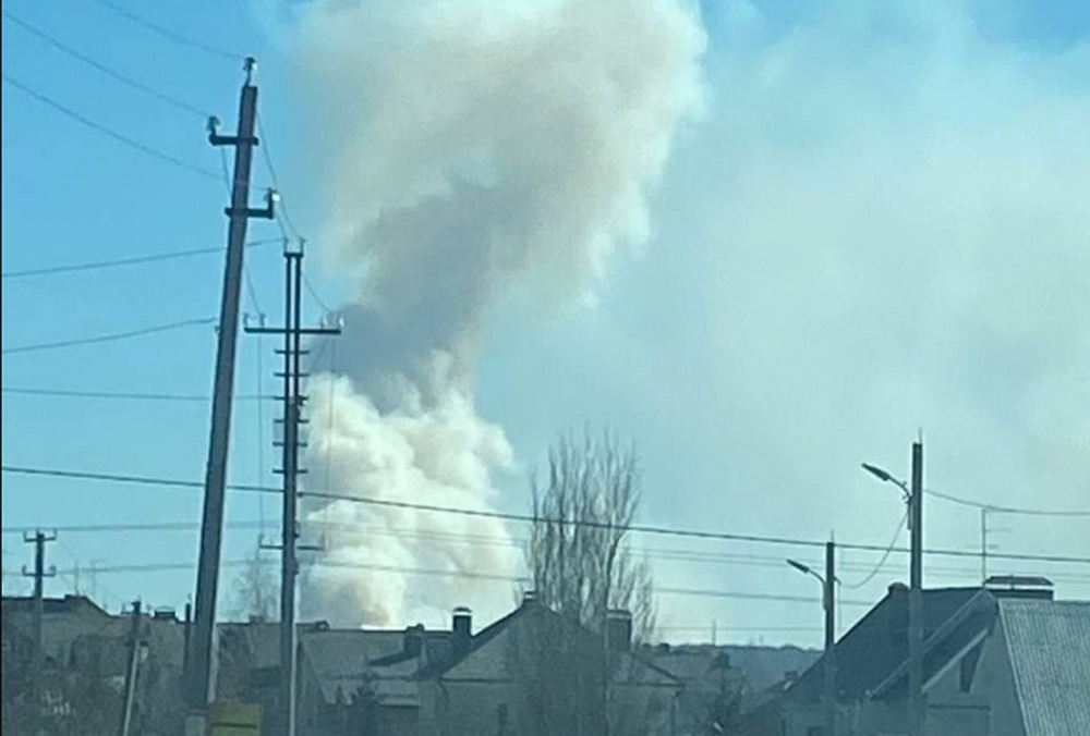 В Казани сообщают о пожаре в районе танкового полигона: фото, видео