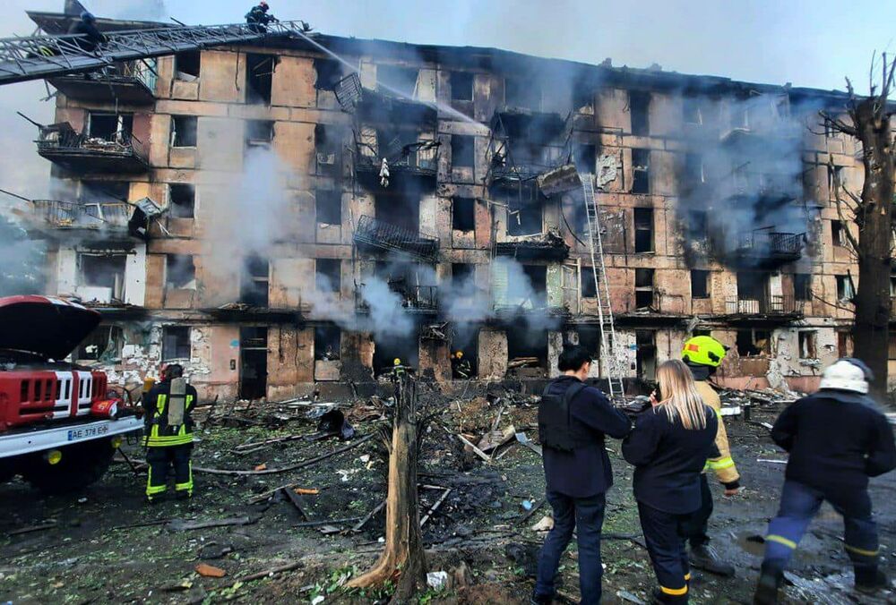 Число погибших при атаке на Кривой Рог выросло до 12