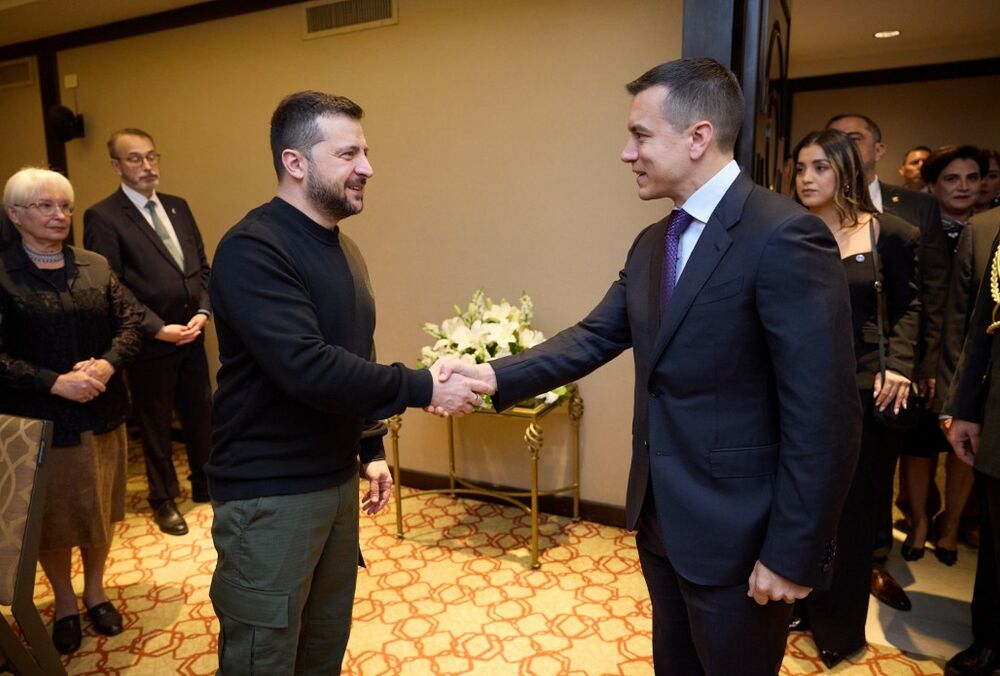 Зеленський в Аргентині зустрівся з трьома президентами