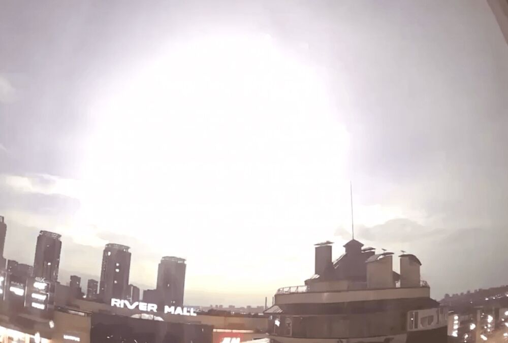 В NASA прокомментировали вчерашнюю яркую вспышку в небе над Киевом