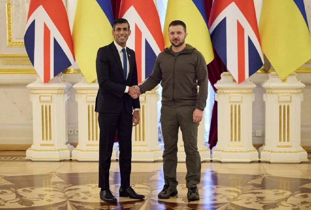 Зеленский начал визит в Лондон: что известно о планах 