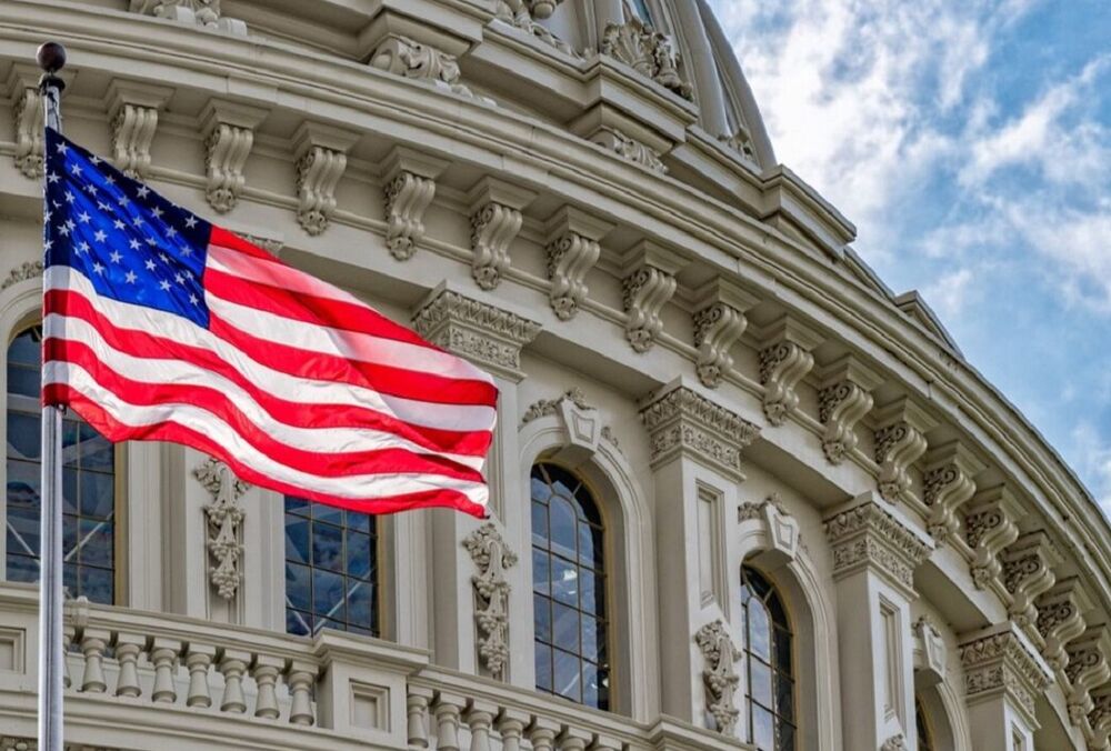 Палата представителей США ушла на двухнедельный перерыв, не проголосовав за помощь Украине