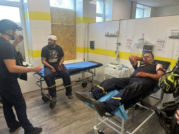 Россияне атаковали дроном спасателей в Константиновке