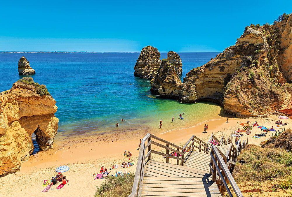 Португалія відкриває кордони для українських туристів