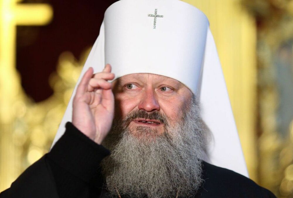 В храмах УПЦ МП собирают пожертвования на залог экс-наместнику Лавры Павлу 