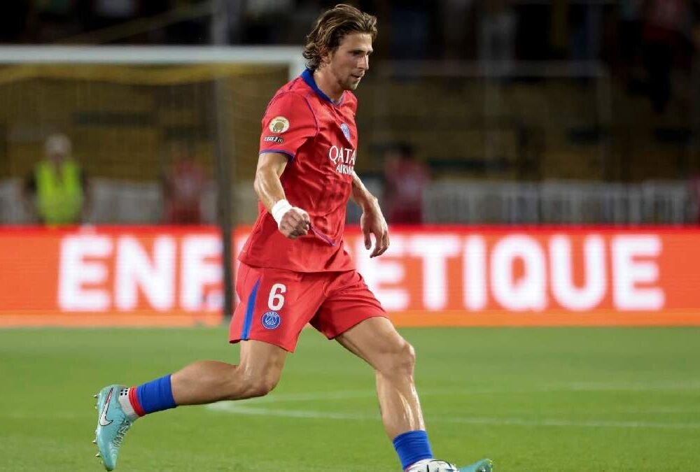 Стало відомо, яку позицію обрали в ПСЖ для Забарного