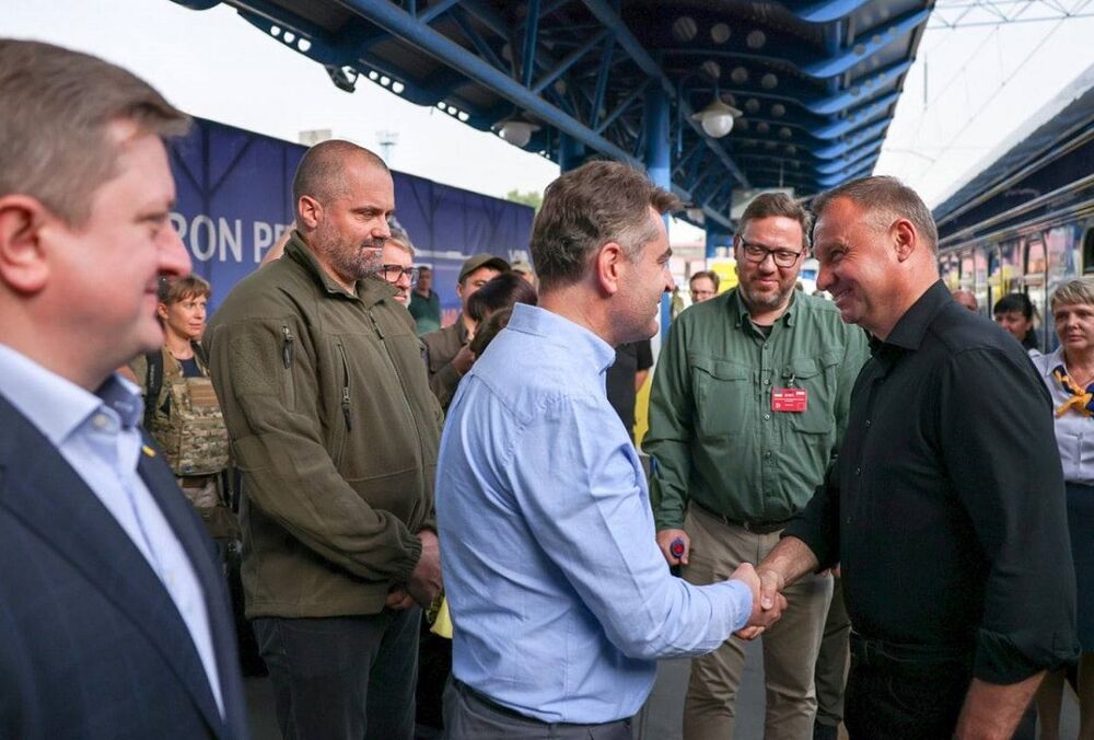 Президент Польщі Дуда прибув до Києва для участі у саміті Кримської платформи Президент Польщі Дуда прибув до Києва для участі у саміті Кримської платформи