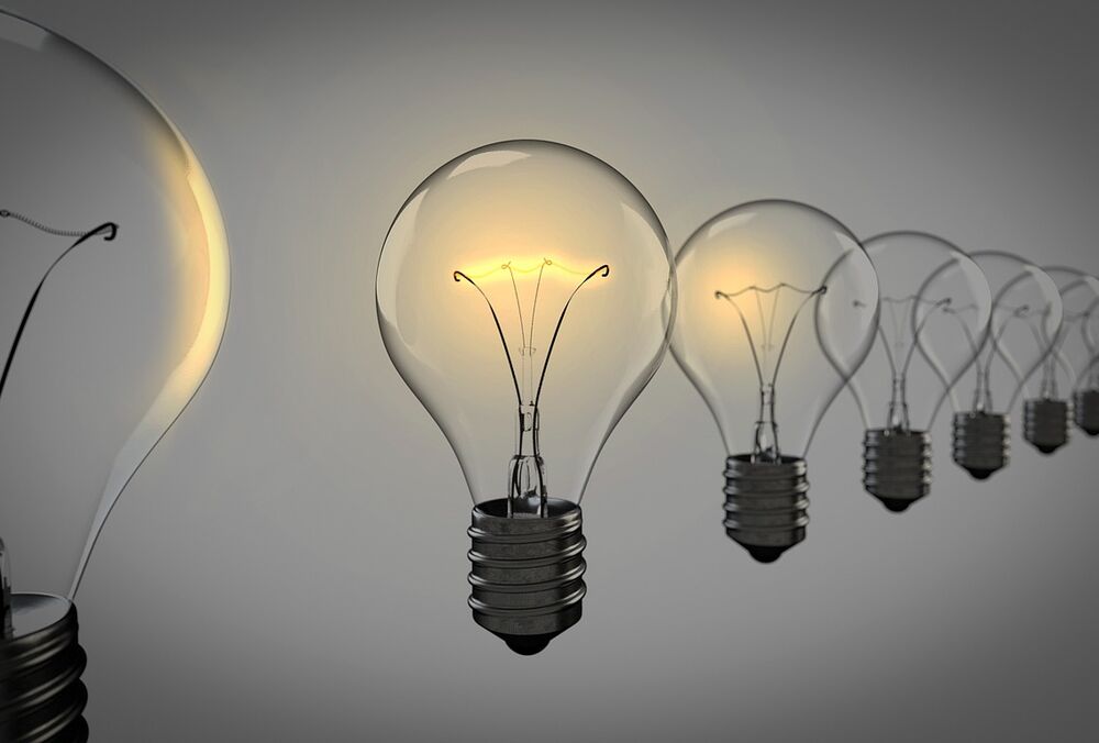 Энергетики ввели сразу три очереди отключений в большинстве областей