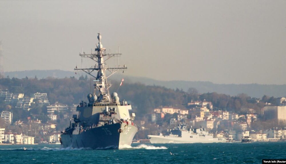 В Черное море зашел американский эсминец