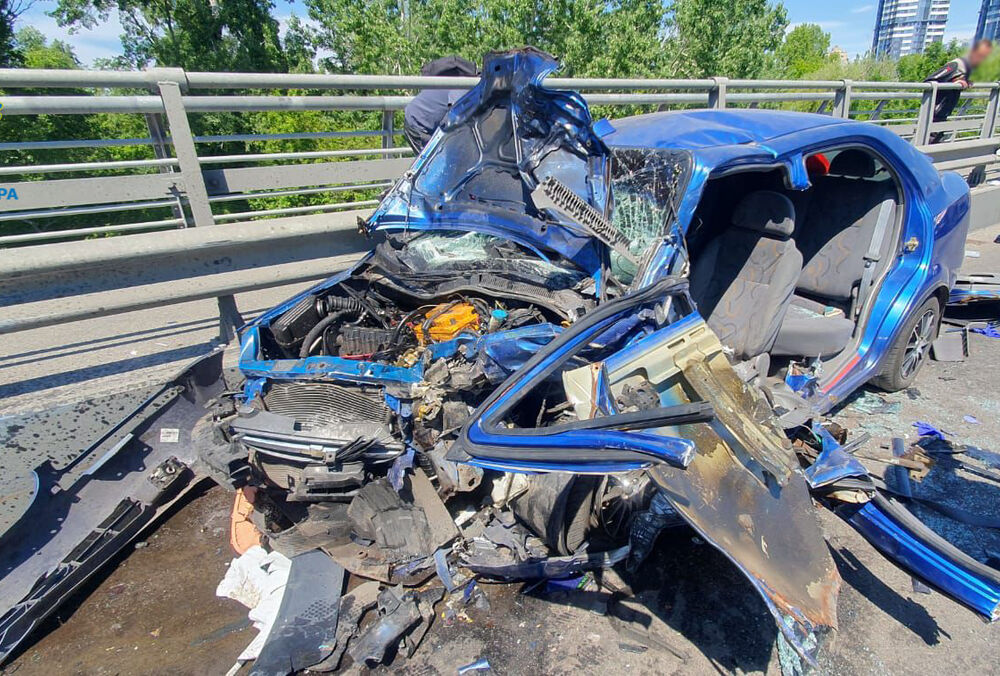 В Киеве в жутком ДТП погиб 1,5-летний ребенок, беременная женщина в реанимации (фото)