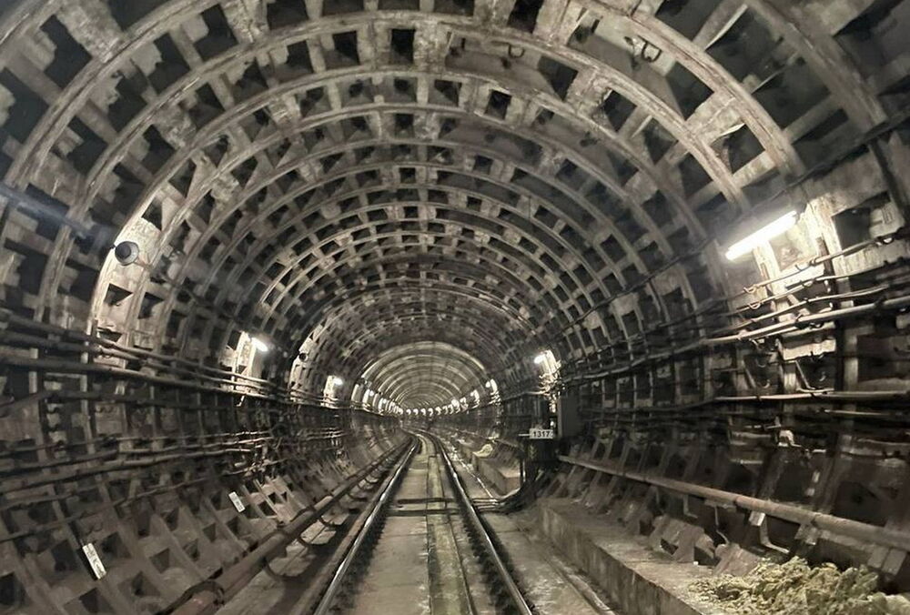 В Офисе генпрокурора показали фото подтопленных тоннелей между станциями метро ”Демеевская” и ”Лыбидская”