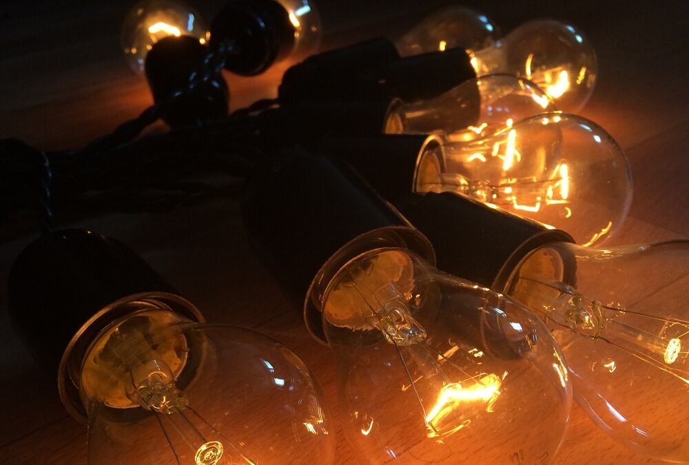 Переведення годинника в Україні: чи допоможе це економити електроенергію