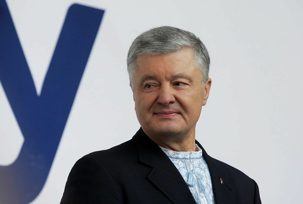 Теперь официально: Порошенко стал собственником телеканала ”Прямой”