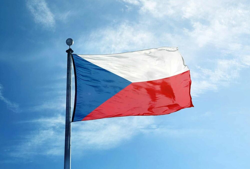 Чехія може зупинити військову допомогу Україні після виборів - лідирує проросійський політик