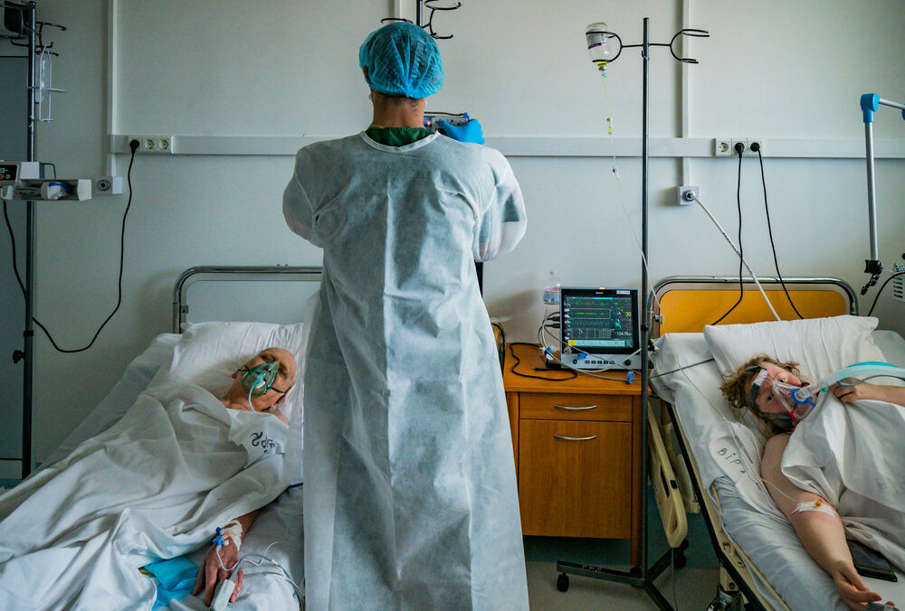 П'ять областей України опинилися на межі помаранчевої зони