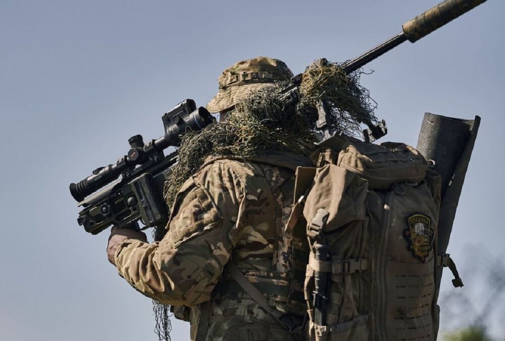 Сирський розповів про наступальні дії окупантів на сході вздовж усієї лінії фронту