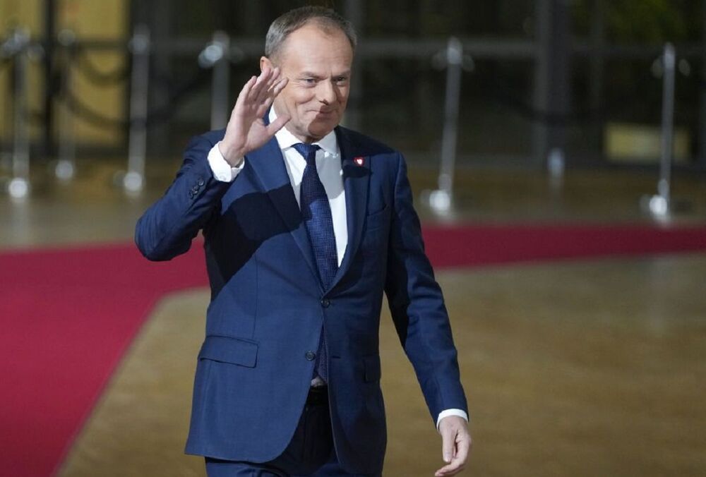 ”Рішення про розширення ЄС присвячую вашим героям”: Туск звернувся до Зеленського