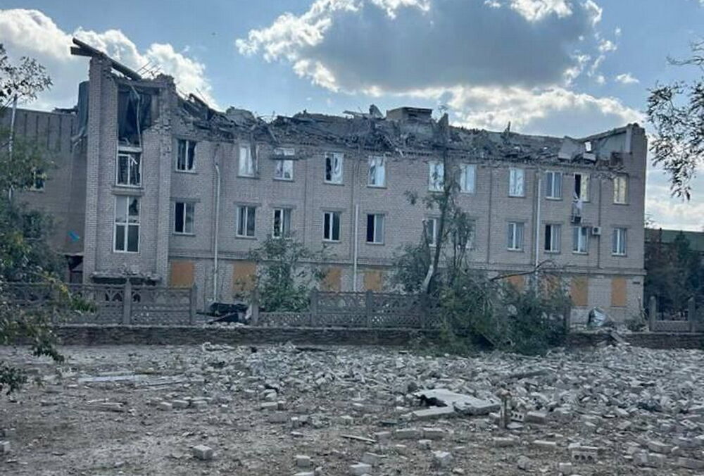 Окупанти обстріляли Берислав: є пряме влучення в лікарню (фото)