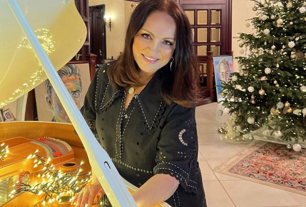 София Ротару приехала в Киев