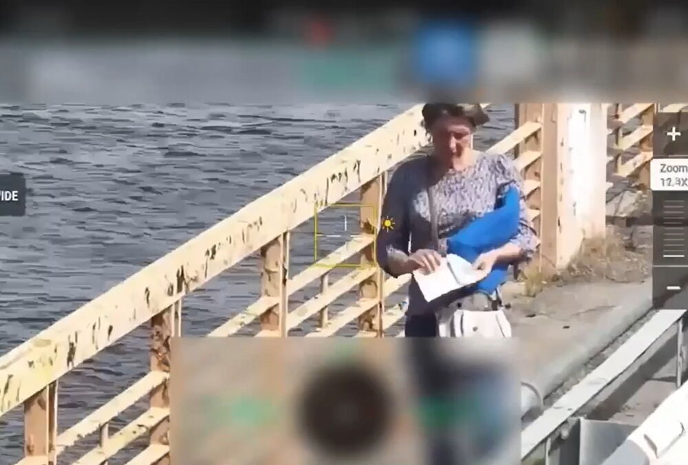 Українка пішки вийшла з окупованої частини Херсонської області – з Антонівського мосту її ”вивів” дрон Українка пішки вийшла з окупованої частини Херсонської області – з Антонівського мосту її ”вивів” дрон