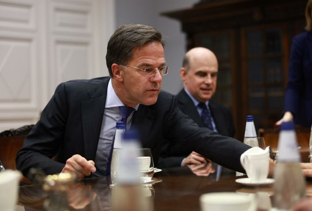 Рютте закликав країни НАТО готуватися до війни