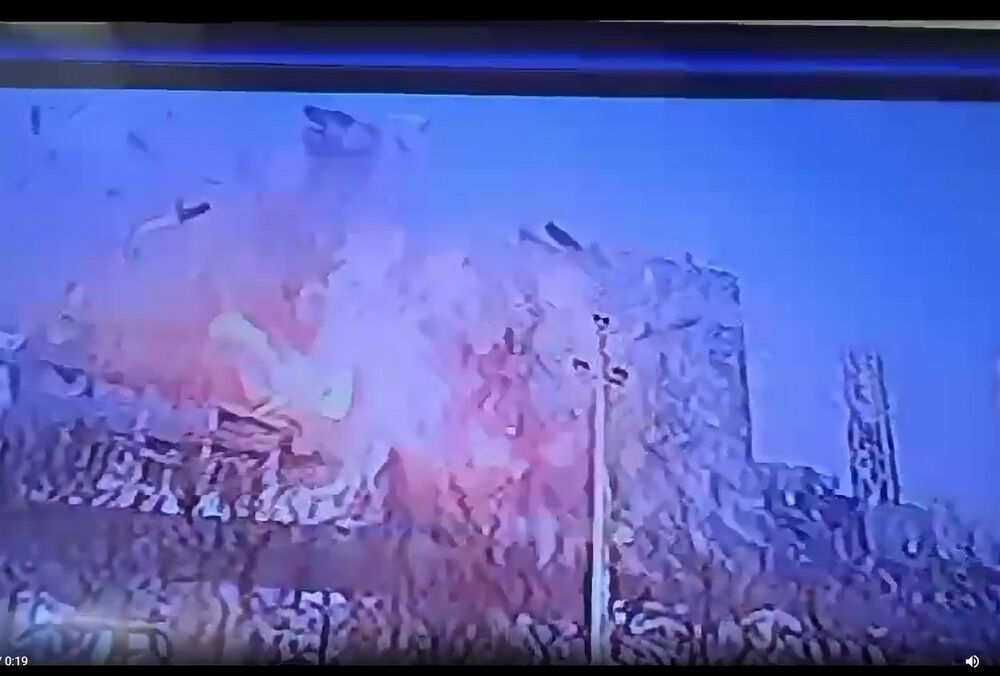 Появились кадры с моментом взрыва на Шахтинском заводе в России