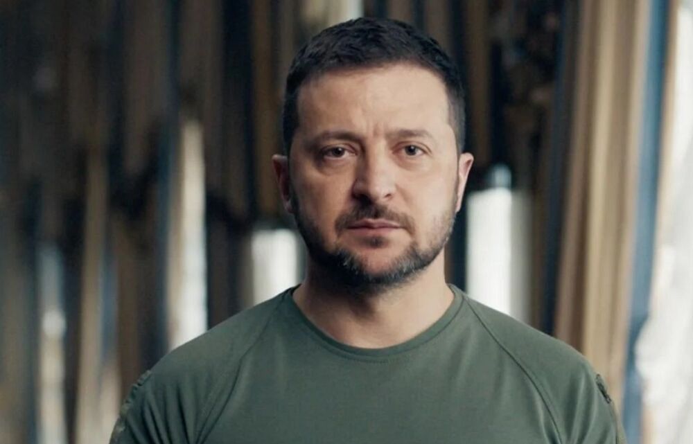 Зеленский предупредил украинцев о сложной неделе и новых массированных ударах Зеленский предупредил украинцев о сложной неделе и новых массированных ударах