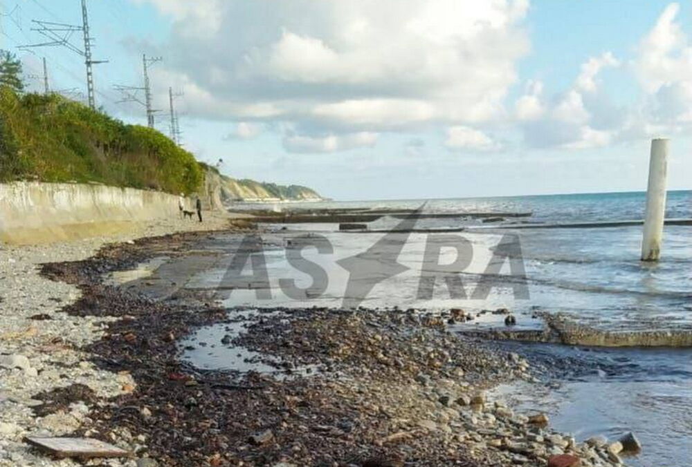 У Чорному морі фіксують масштабний розлив нафтопродуктів