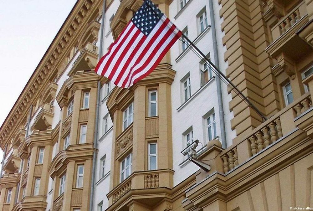 Россияне не должны страдать: в США пояснили отказ вводить визовый бан для граждан РФ 