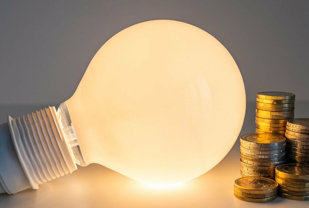 В Україні можуть підняти тарифи на електроенергію через нові російські атаки