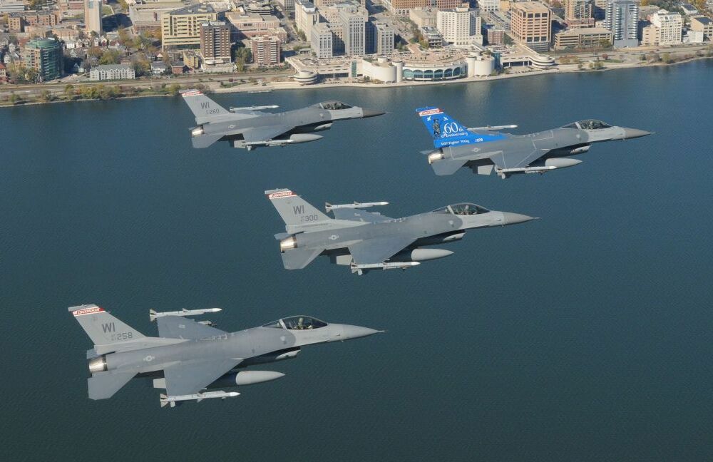 Военный эксперт назвал слабые стороны американского истребителя F-16