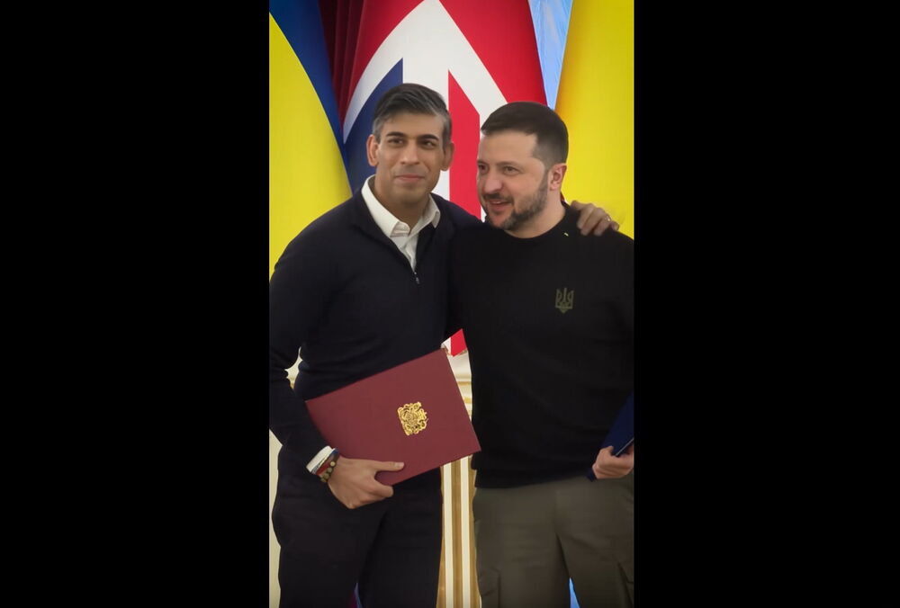 Україна та Велика Британія підписали історичну безпекову угоду Україна та Велика Британія підписали історичну безпекову угоду