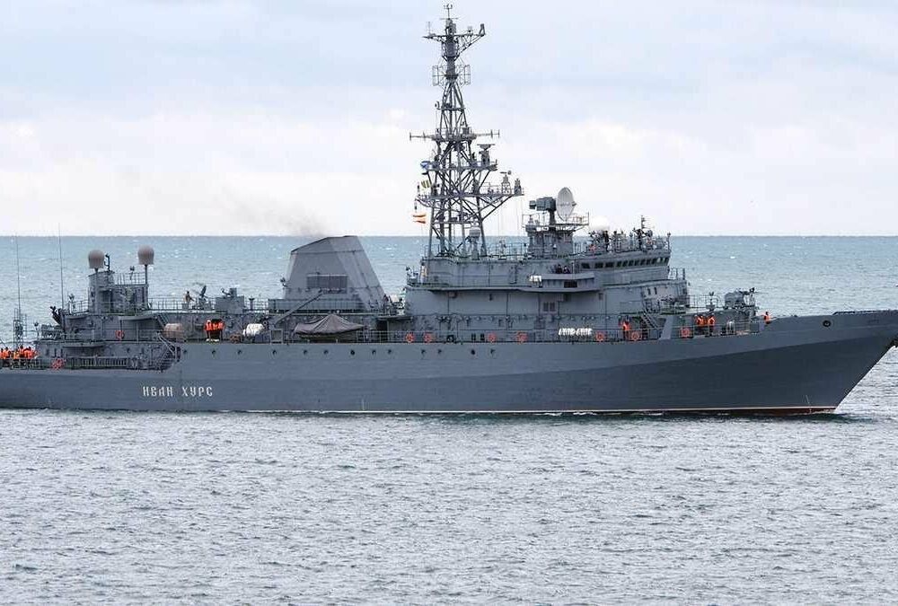 У ВМС підтвердили успішну атаку на російські кораблі ”Іван Хурс” та ”Костянтин Ольшанський”