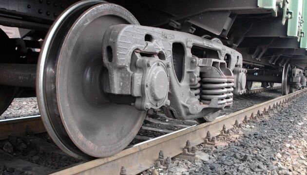 Під Бєлгородом зійшов з рейок вантажний потяг