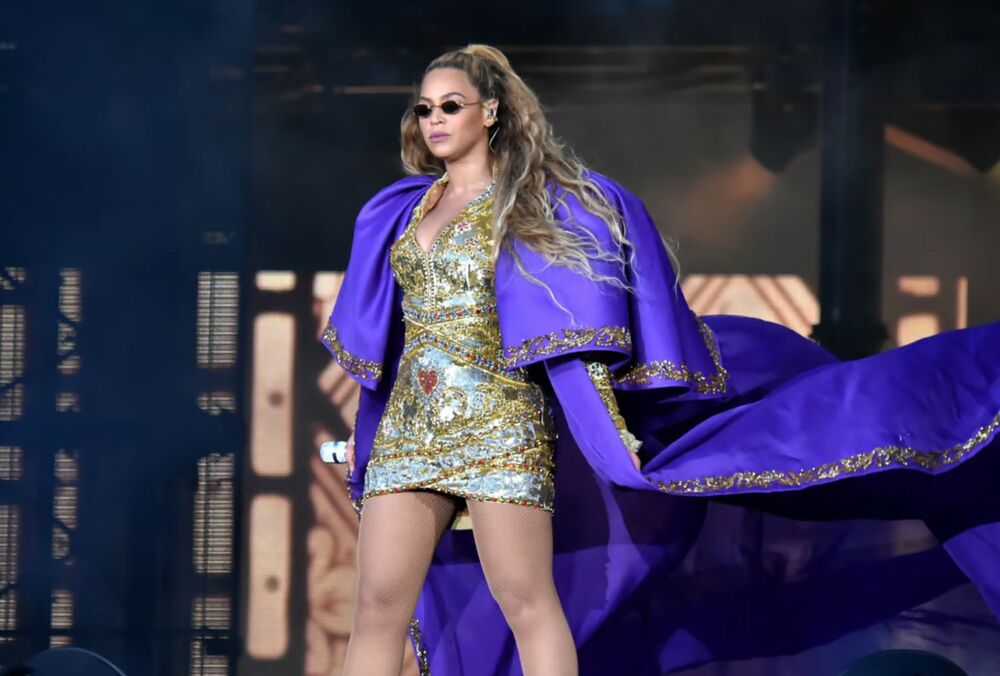 Бейонсе ошеломила сценическим образом от украинского дизайнера: фото