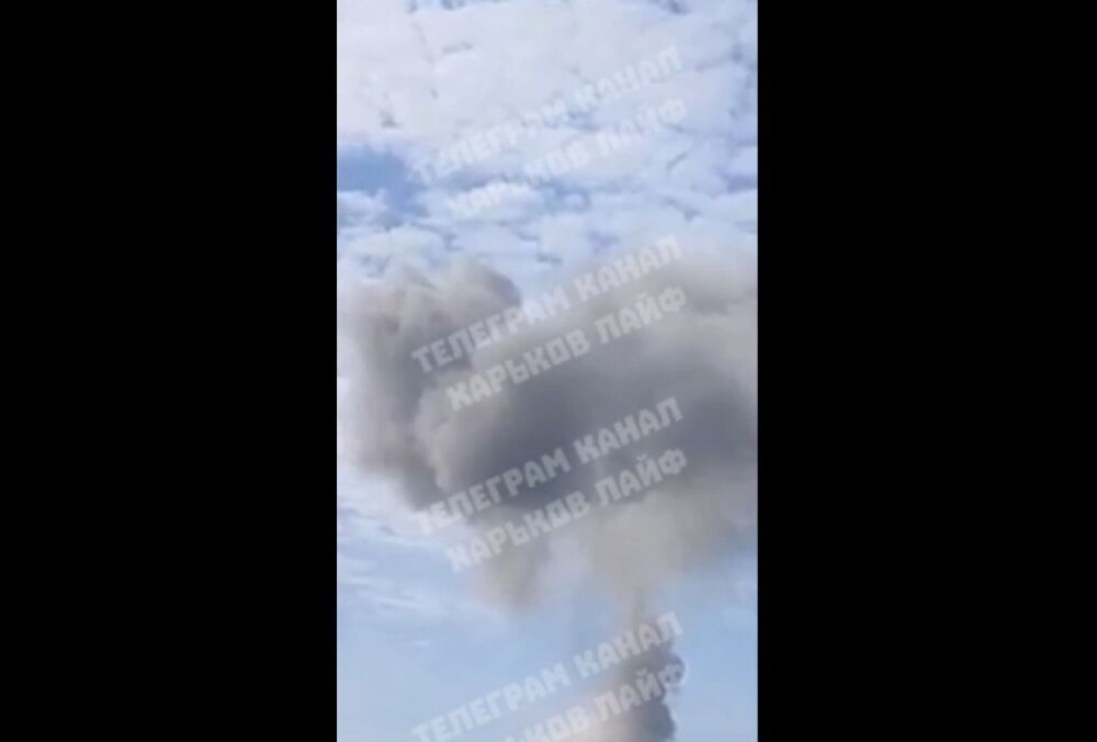 Росія вдарила по центру Харкова: постраждала поліклініка