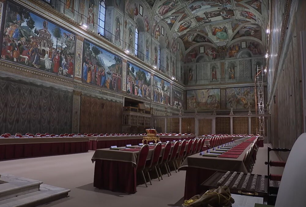 У Ватикані починається конклав, на якому мають обрати 267-го Папу Римського